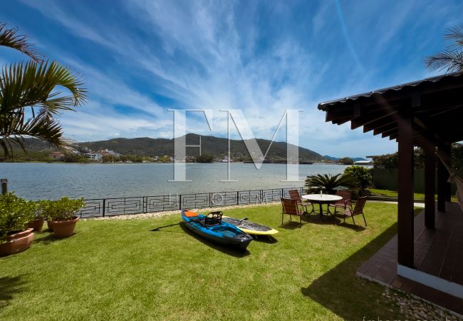 Casa em Florianópolis - 027